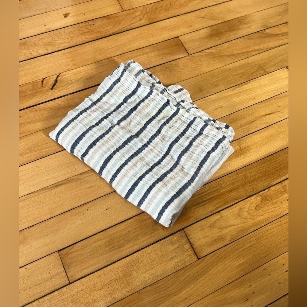 Aden & Anais muslin infant blanket wrap swaddle‎ blue striped